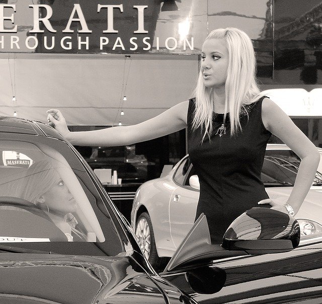 maserati a modelka.jpg